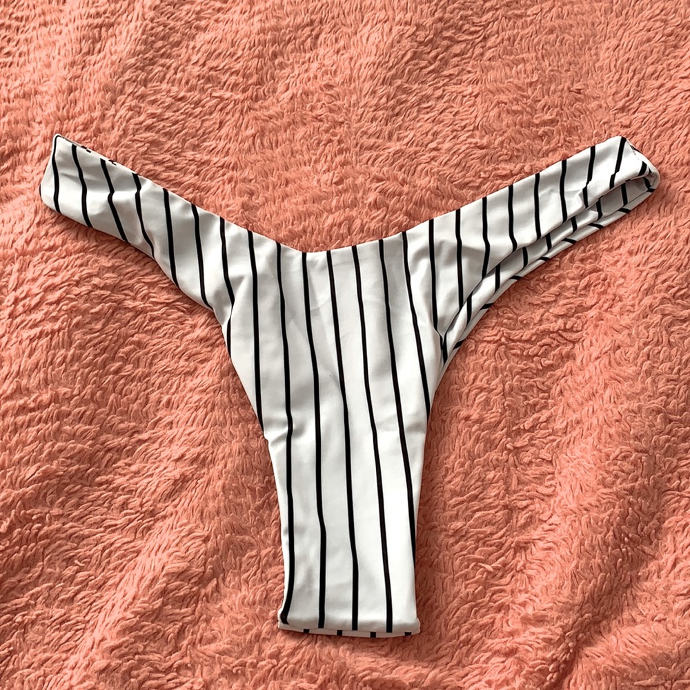 Stripe bikini bottom - L